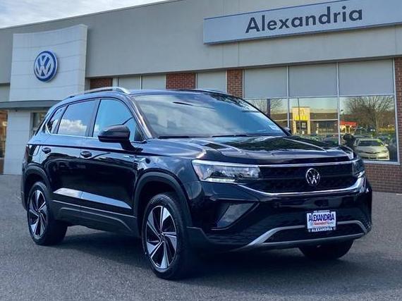 VOLKSWAGEN TAOS 4MOTION 2024 3VVUX7B25RM055768 image VOLKSWAGEN TAOS 4MOTION 2024 3VVUX7B25RM055768 image